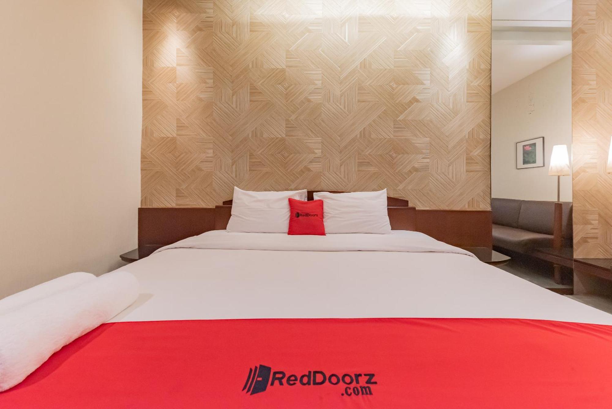 בנדונג Reddoorz Plus @ Cipaganti Street 3 מראה חיצוני תמונה